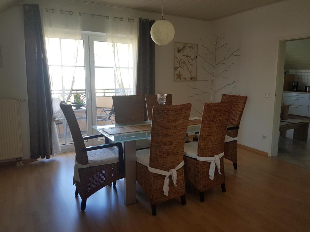 Ferienwohnung Toni Mit Balkon Und Garten Pemfling Dış mekan fotoğraf